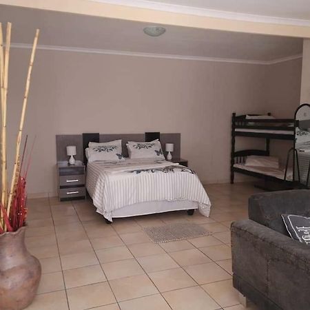 Stevens Guesthouse Swakopmund Pokój zdjęcie